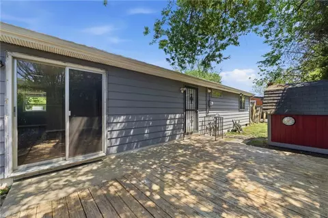 Exterior - 1903 Demetro Dr, Hampton, VA 23663 photo 6 of 8