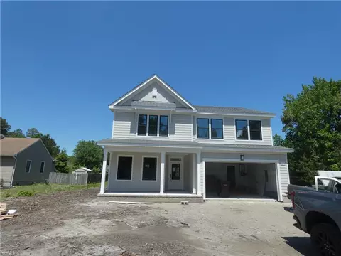 1093 Washington Dr, Chesapeake, VA 23322