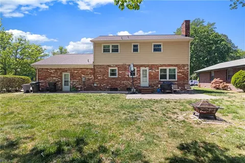 Exterior - 100 Horseshoe Lndg, Hampton, VA 23669 photo 9 of 12