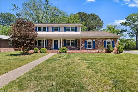 Exterior - 100 Horseshoe Lndg, Hampton, VA 23669 photo 2 of 12