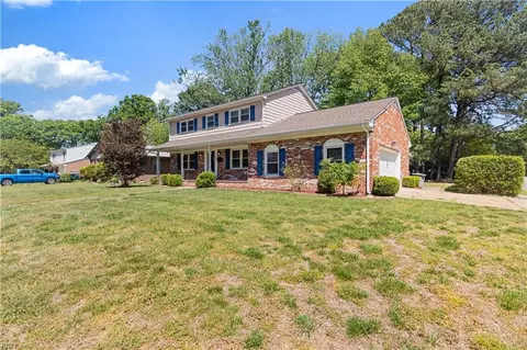 Exterior - 100 Horseshoe Lndg, Hampton, VA 23669 photo 4 of 12