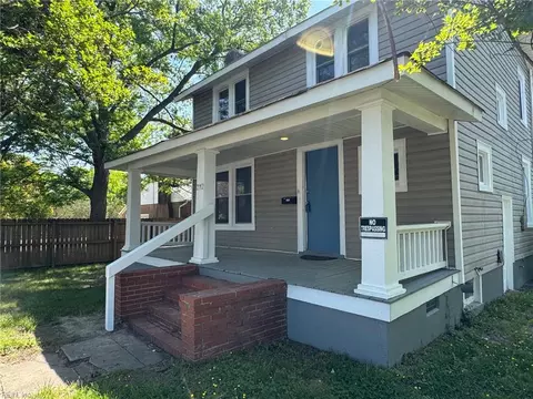 Exterior - 2712 Kecoughtan Rd, Hampton, VA 23661 photo 2 of 5