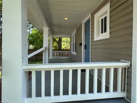 Exterior - 2712 Kecoughtan Rd, Hampton, VA 23661 photo 4 of 5