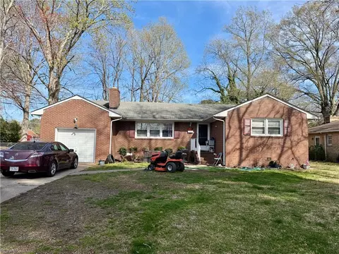 444 Martha Lee Dr, Hampton, VA 23666