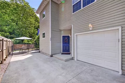 458 Oceana Blvd N, Virginia Beach, VA 23454