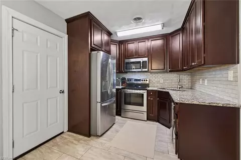Kitchen - 163 Evans St, Norfolk, VA 23503 photo 1 of 1