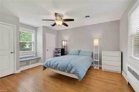 Bedroom - 163 Evans St, Norfolk, VA 23503 photo 3 of 3