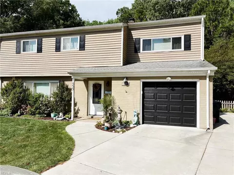 533 Hornell Ln, Virginia Beach, VA 23452