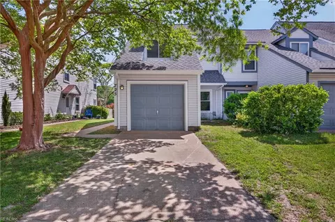 725 Hecate Dr, Virginia Beach, VA 23454