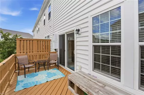 Exterior - 215 Runnel St, Hampton, VA 23666 photo 1 of 3