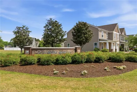 2003 Redgate Dr, Suffolk, VA 23434