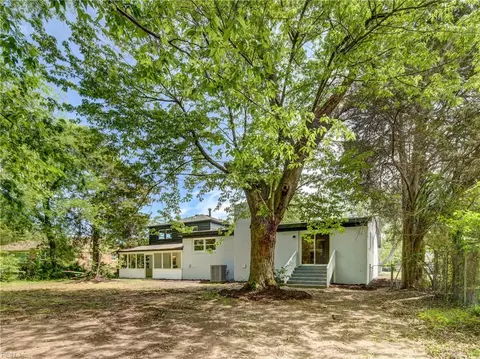 Exterior - 9 Riverdale Dr, Hampton, VA 23666 photo 6 of 6