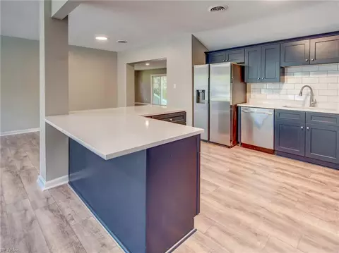 Kitchen - 9 Riverdale Dr, Hampton, VA 23666 photo 1 of 2