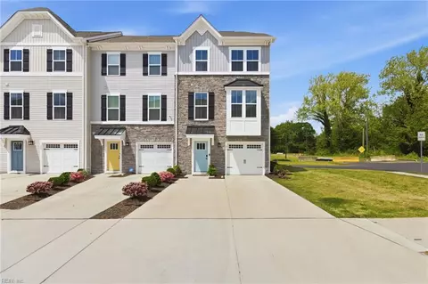273 Falcon Ave, Portsmouth, VA 23701