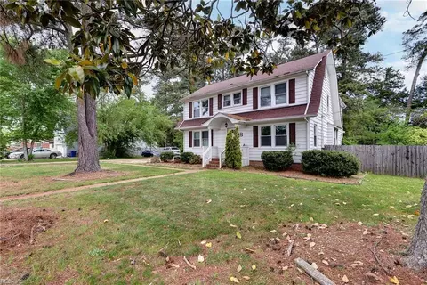 198 Colony Rd, Newport News, VA 23602