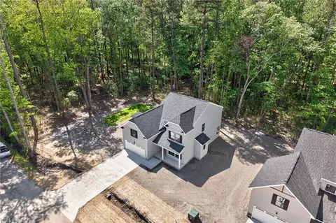 785 Caddie St, Chesapeake, VA 23322
