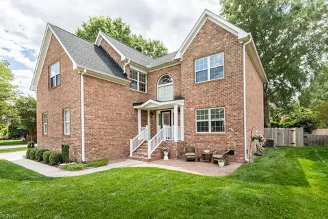 Exterior - 818 Brookside Arch Arch, Chesapeake, VA 23322 photo 6 of 6