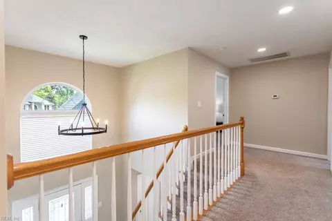 Entry Way - 818 Brookside Arch Arch, Chesapeake, VA 23322 photo 6 of 6