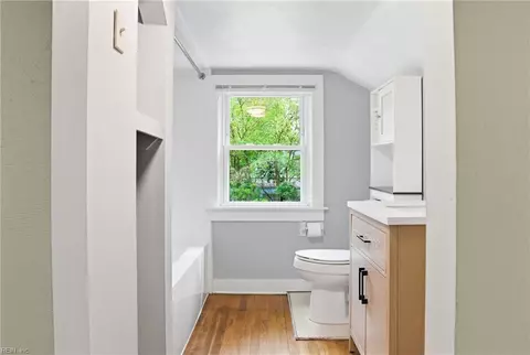 Bath - 233 E Bayview Blvd, Norfolk, VA 23503 photo 4 of 4