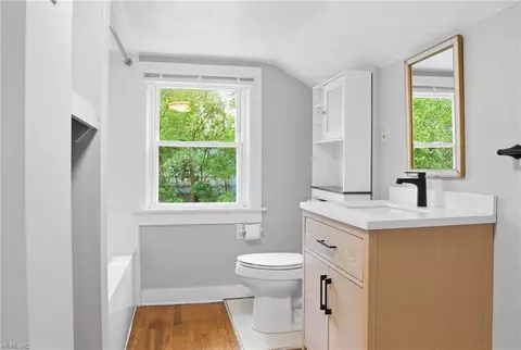 Bath - 233 E Bayview Blvd, Norfolk, VA 23503 photo 3 of 4