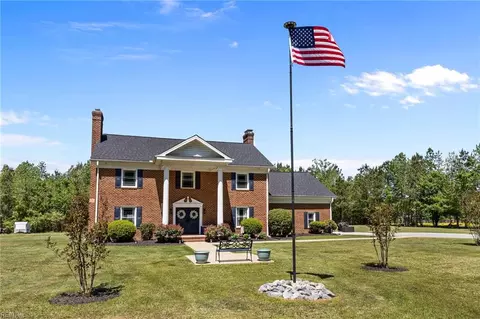 2412 Benefit Rd, Chesapeake, VA 23322