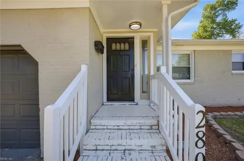 Exterior - 2802 Bending Oak Dr, Hampton, VA 23666 photo 1 of 8