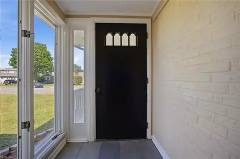 Entry Way - 2802 Bending Oak Dr, Hampton, VA 23666 photo 1 of 1