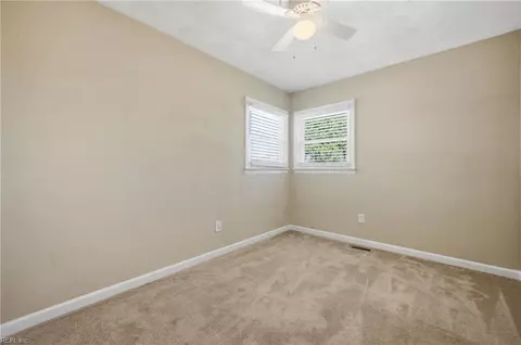 Bedroom - 2802 Bending Oak Dr, Hampton, VA 23666 photo 3 of 4