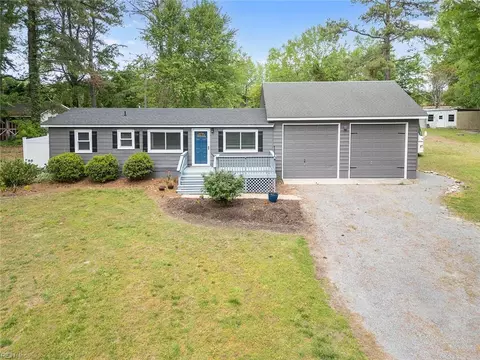 8277 Mill Creek Dr, Zuni, VA 23898