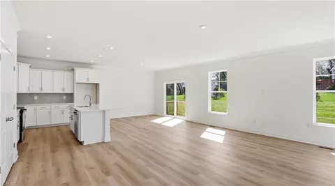 Living - 6330 Kellys Pl, Gloucester, VA 23061 photo 1 of 5