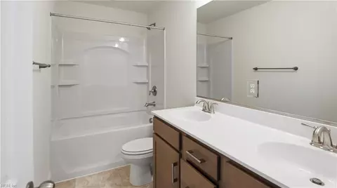 Entry Way - 6330 Kellys Pl, Gloucester, VA 23061 photo 5 of 10