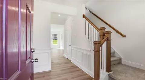 Entry Way - 6330 Kellys Pl, Gloucester, VA 23061 photo 1 of 10