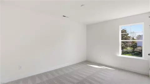 Bedroom - 6330 Kellys Pl, Gloucester, VA 23061 photo 1 of 11