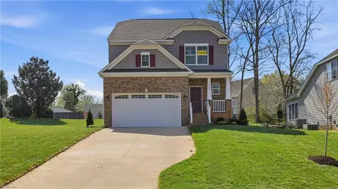 Exterior - 6330 Kellys Pl, Gloucester, VA 23061 photo 4 of 8