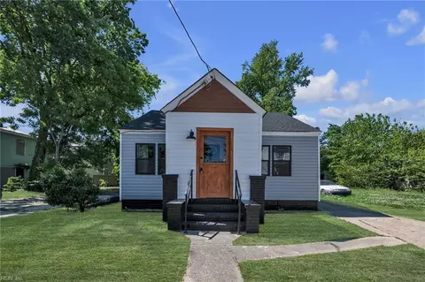 235 Forest St, Suffolk, VA 23434
