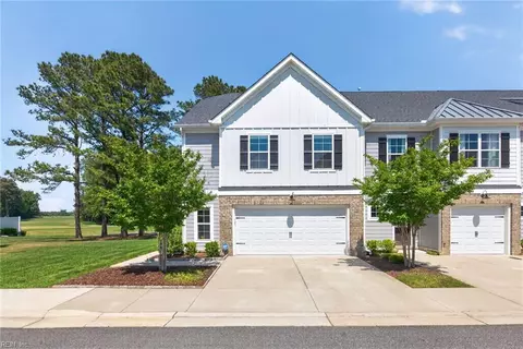 5305 Sports Club Rn Run #404, Suffolk, VA 23435