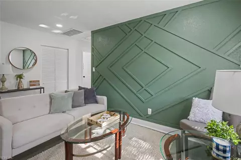 8206 Mccloy Rd, Norfolk, VA 23505