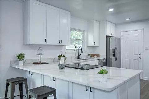 404 Ticonderoga Rd, Virginia Beach, VA 23462