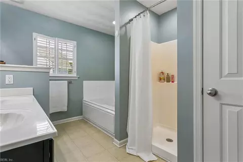 Bath - 2028 Merrick Dr, Hayes, VA 23072 photo 1 of 6