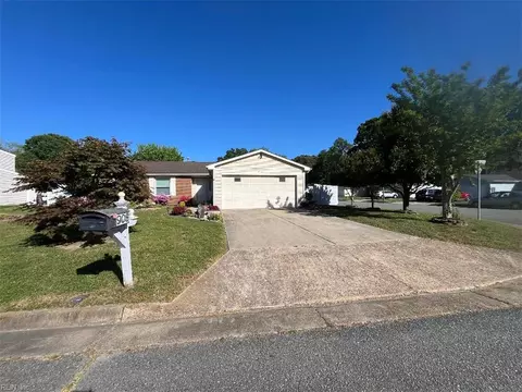 908 Chatsworth Dr, Newport News, VA 23601