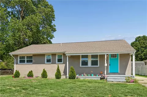 6 Barnes Ct, Hampton, VA 23664