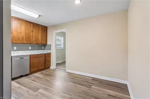 Other - 6 Barnes Ct, Hampton, VA 23664 photo 2 of 4