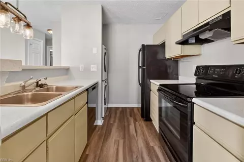 Other - 9 Inlandview Dr #A, Hampton, VA 23669 photo 6 of 8