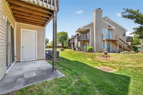 Exterior - 9 Inlandview Dr #A, Hampton, VA 23669 photo 4 of 4