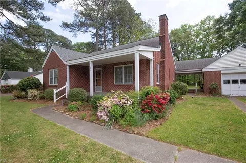 1152 Melvin Dr, Portsmouth, VA 23701