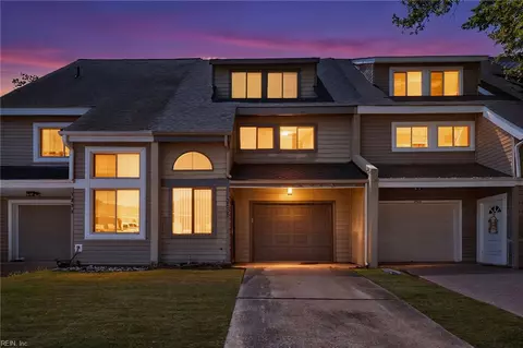 3836 Chimney Creek Dr, Virginia Beach, VA 23462