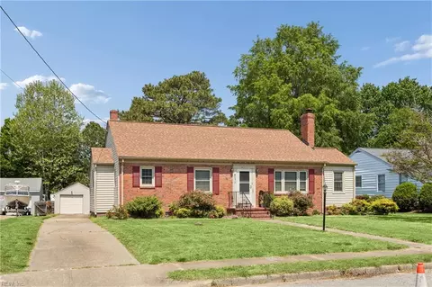 4037 Catesby Jones Dr, Hampton, VA 23669