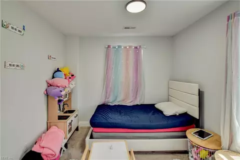 Bedroom - 7 N Semple St, Hampton, VA 23663 photo 5 of 6