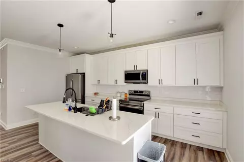 Kitchen - 7 N Semple St, Hampton, VA 23663 photo 4 of 5