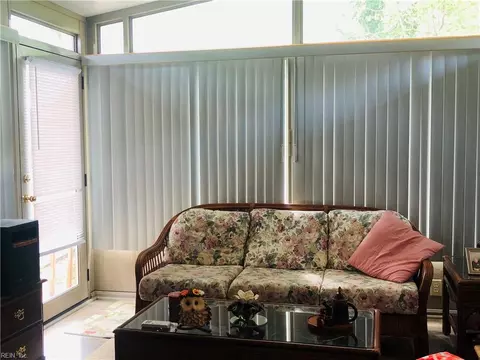 Other - 552 Crown Cres, Chesapeake, VA 23325 photo 3 of 6